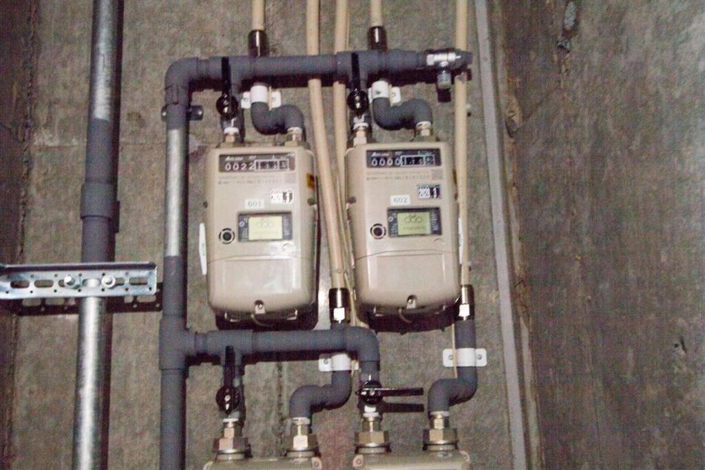 ようこそ札幌へ! 大通公園まで地下鉄10分 定員6名 Firetv完備 1階はセコマ Apartment Bagian luar foto