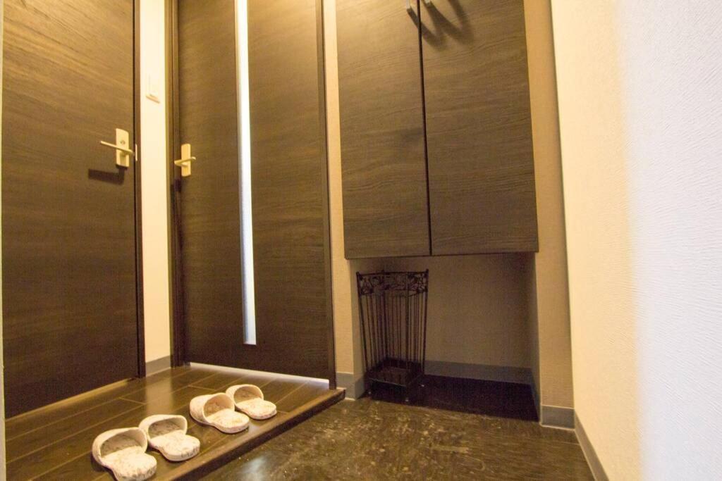 ようこそ札幌へ! 大通公園まで地下鉄10分 定員6名 Firetv完備 1階はセコマ Apartment Bagian luar foto
