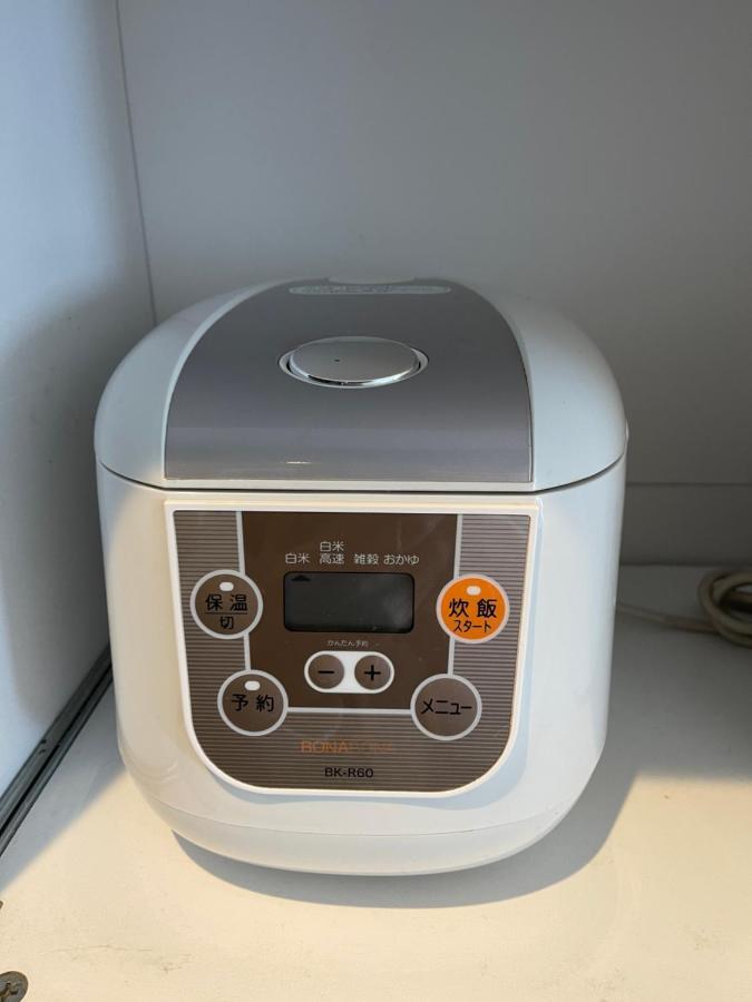 ようこそ札幌へ! 大通公園まで地下鉄10分 定員6名 Firetv完備 1階はセコマ Apartment Bagian luar foto