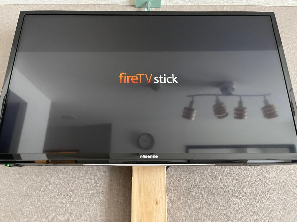 ようこそ札幌へ! 大通公園まで地下鉄10分 定員6名 Firetv完備 1階はセコマ Apartment Bagian luar foto
